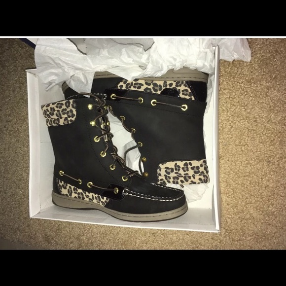 NWB Women’s Sperry Hikerfish Black Leopard 8M. - Picture 5 of 8